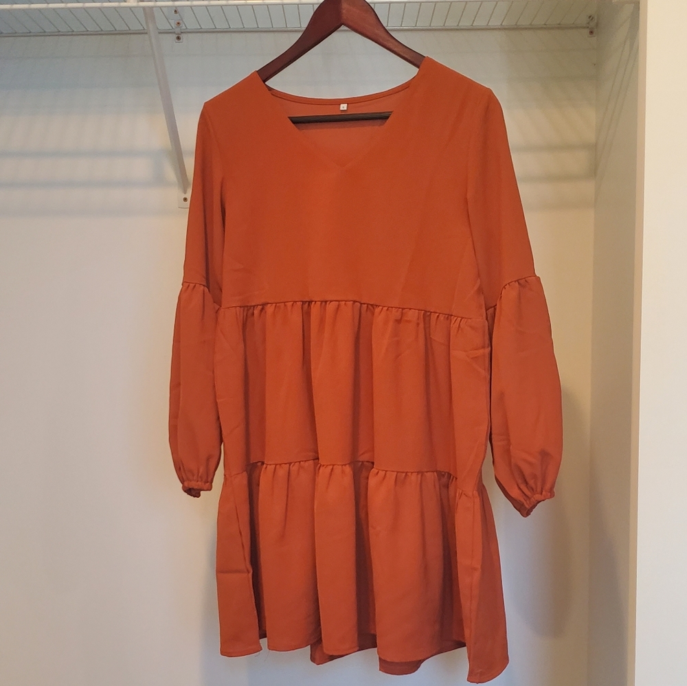 Orange dress, M